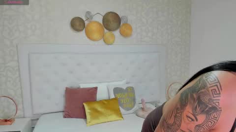 Karen online show from February 5, 11:15 am