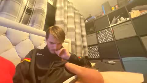 Penguin online show from February 19, 10:17 pm