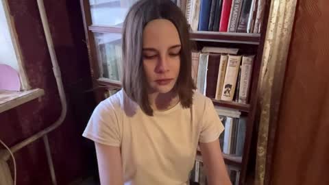 Snapshot of pennilinka chatting on April 11, 6:07 am Alya online show from April 11, 6:07 am