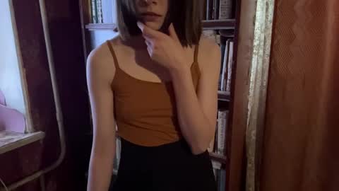 Snapshot of pennilinka chatting on April 14, 2:01 pm Alya online show from April 14, 2:01 pm