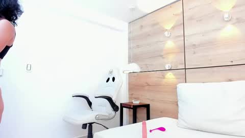  PENNY  online show from February 1, 5:26 pm