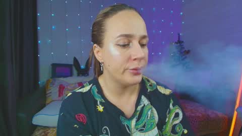 Dia  online show from December 31, 9:21 am