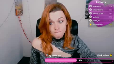 Mia online show from April 18, 11:03 am