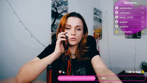 Mia online show from May 15, 7:26 am