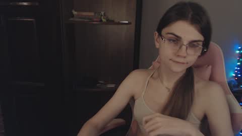 Farida online show from January 21, 2:11 am