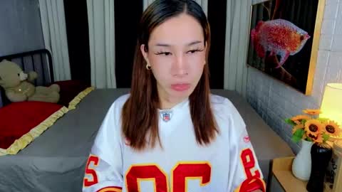 Chloe online show from October 25, 12:45 pm