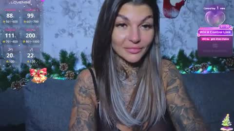 Snapshot of perfecttbaby77n chatting on December 23, 11:36 am Anna online show from December 23, 11:36 am