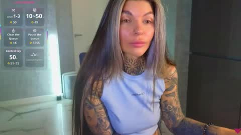 Snapshot of perfecttbaby77n chatting on September 21, 8:16 am Anna online show from September 21, 8:16 am
