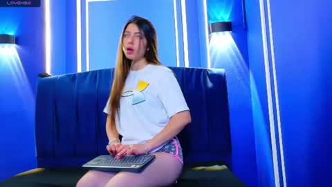 Perla online show from June 20, 10:18 am