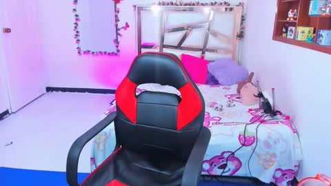 PERLA online show from December 13, 8:58 pm