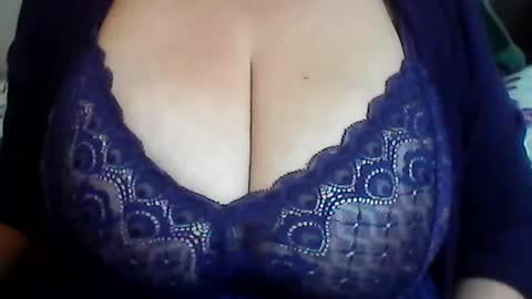 perlita070822 online show from July 30, 3:16 am