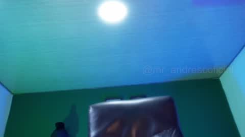 andres    online show from January 21, 11:45 pm