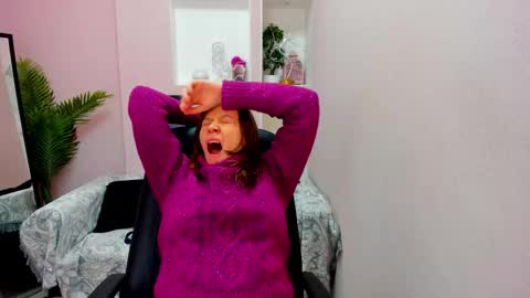 Snapshot of persinaky chatting on February 2, 4:06 pm horror flying on the wings of the night.... online show from February 2, 4:06 pm