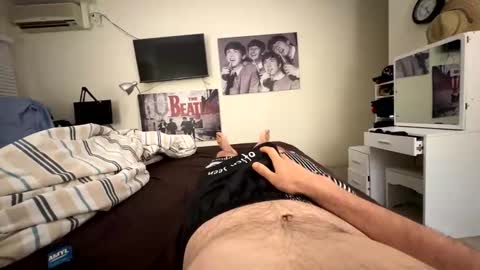 perthguytop online show from October 6, 9:23 pm