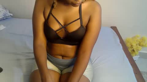 peru_queen online show from March 16, 1:26 pm