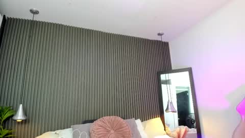 Lizza online show from October 24, 11:28 am