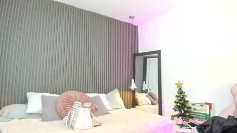 Lizza online show from December 14, 11:37 am