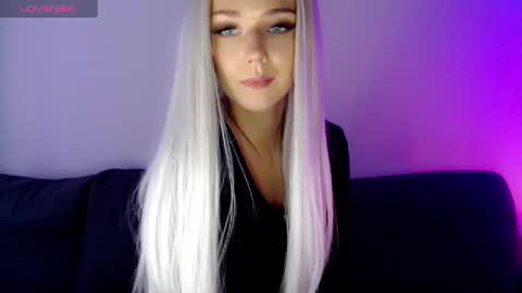Snapshot of pervyblonde chatting on February 28, 11:03 am Isabella online show from February 28, 11:03 am