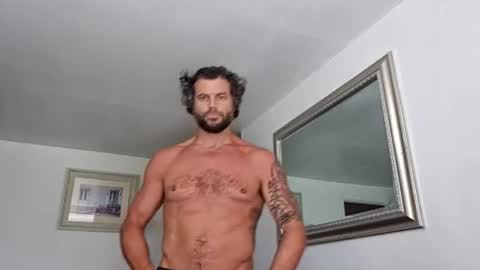 Snapshot of pete_le_meat chatting on June 27, 10:42 am pete_le_meat online show from June 27, 10:42 am