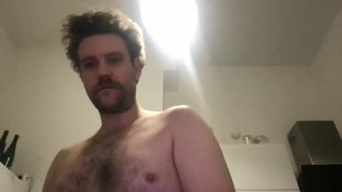 Snapshot of peteboy05 chatting on January 26, 3:27 am Pete online show from January 26, 3:27 am