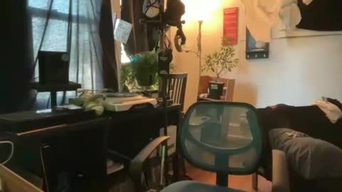 Snapshot of petehaze484617 chatting on September 14, 8:52 pm Pete Haze online show from September 14, 8:52 pm