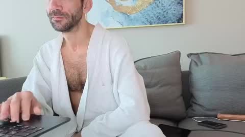 Snapshot of peter23andrew88 chatting on February 11, 5:26 am peter23andrew88 online show from February 11, 5:26 am