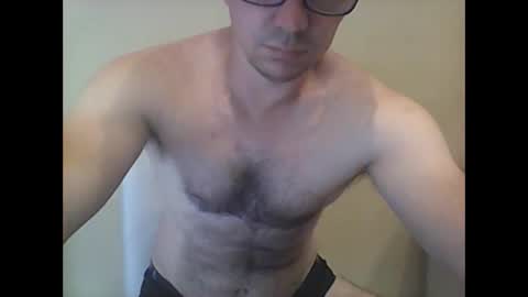 Snapshot of peter_7776 chatting on January 3, 5:42 pm peter online show from January 3, 5:42 pm