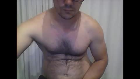 Snapshot of peter_7776 chatting on February 9, 4:25 am peter online show from February 9, 4:25 am