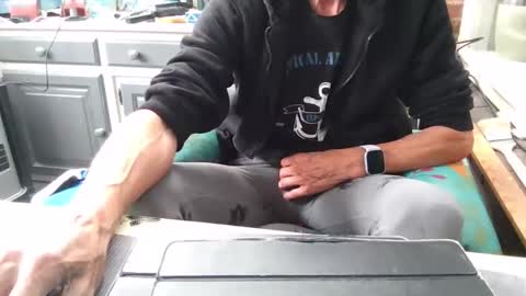 Snapshot of peter_on_kik chatting on October 4, 9:40 am make me cum in pvt dutch german daddy c2c bigcock online show from October 4, 9:40 am