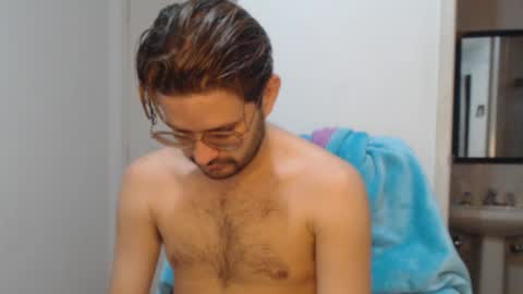 Snapshot of peter_x_annaud chatting on September 28, 1:27 pm FELIPE online show from September 28, 1:27 pm