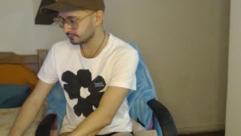 Snapshot of peter_x_annaud chatting on October 9, 11:08 am FELIPE online show from October 9, 11:08 am