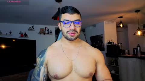 Snapshot of peterjack7 chatting on January 19, 2:37 am Peter Jack online show from January 19, 2:37 am