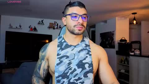 Snapshot of peterjack7 chatting on February 4, 2:39 am Peter Jack online show from February 4, 2:39 am