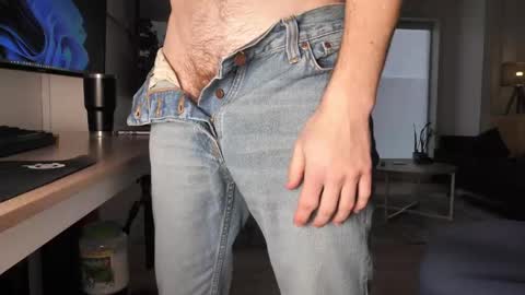 Peter Parker online show from April 12, 11:43 pm