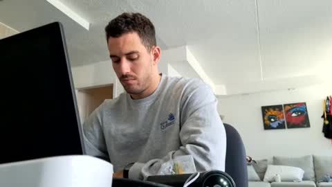 Snapshot of peterskinny24 chatting on February 21, 3:10 pm ttps VF8L9ABFMref wl share online show from February 21, 3:10 pm