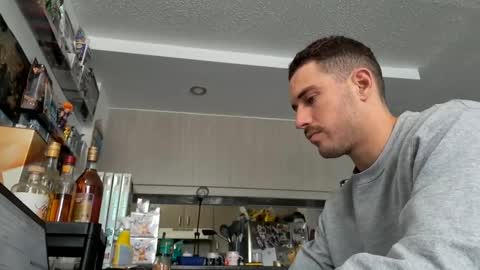 Snapshot of peterskinny24 chatting on February 24, 3:42 pm ttps VF8L9ABFMref wl share online show from February 24, 3:42 pm