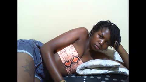 petite_bunni online show from April 29, 6:14 pm