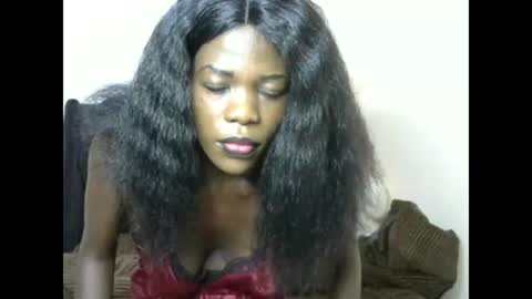 Snapshot of petite_lavi2 chatting on February 20, 9:20 pm petite_lavi2 online show from February 20, 9:20 pm