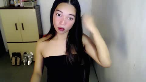 petite_mary69 online show from May 26, 11:17 am
