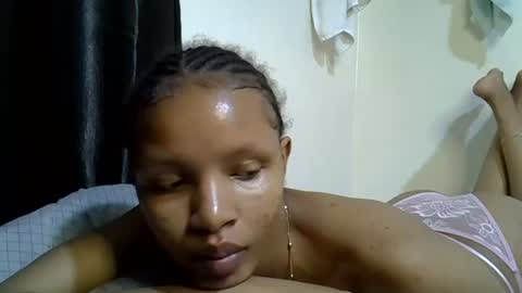petite_melinda online show from July 1, 2:02 am