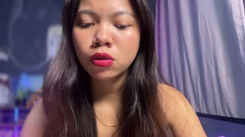 Snapshot of petite_novy chatting on March 30, 6:14 am Novy online show from March 30, 6:14 am