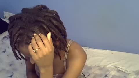 petite_star2 online show from February 11, 4:39 am