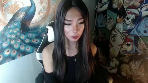 yang yang online show from February 24, 1:31 pm