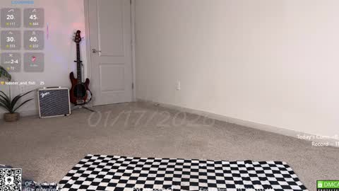 Snapshot of petitebrat chatting on January 17, 9:51 pm PiperAvery online show from January 17, 9:51 pm