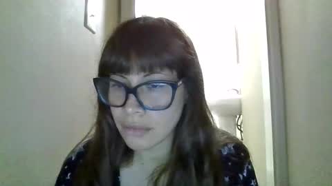 Petitedoll30 online show from May 28, 11:57 pm