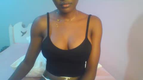 Snapshot of petiteediva chatting on June 5, 2:12 pm diva online show from June 5, 2:12 pm
