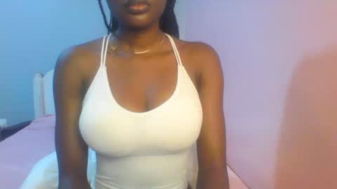 Snapshot of petiteediva chatting on July 3, 3:02 am diva online show from July 3, 3:02 am