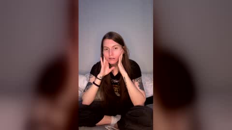 I am very new and dont know what im doing lol online show from March 27, 11:26 pm