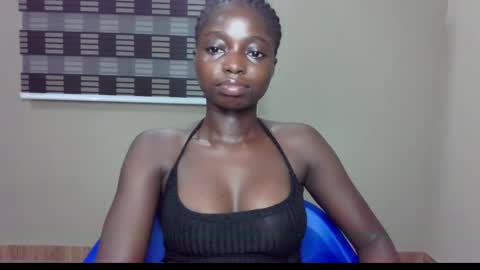 petitexxebony online show from May 29, 7:56 pm