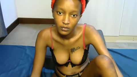 petitpearl online show from March 5, 4:02 pm